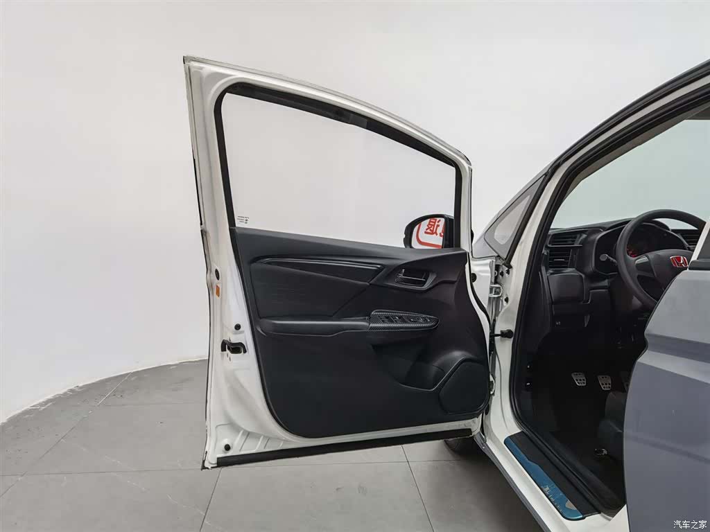 Honda Fit, 2017 8