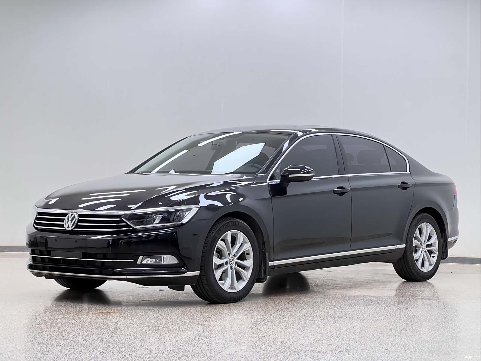 Volkswagen Magotan, 2018 1