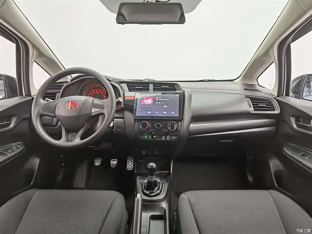 Honda Fit, 2017 все фото