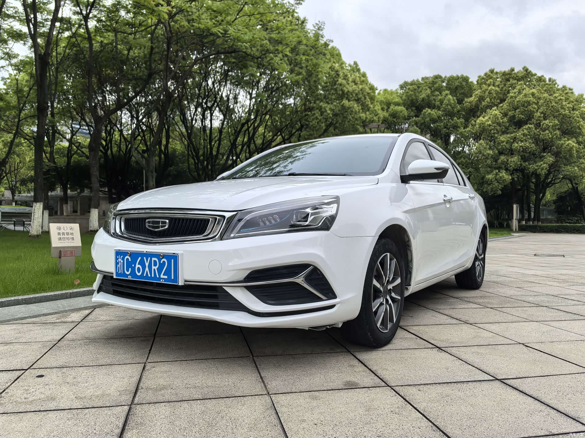 Geely Emgrand, 2021 1