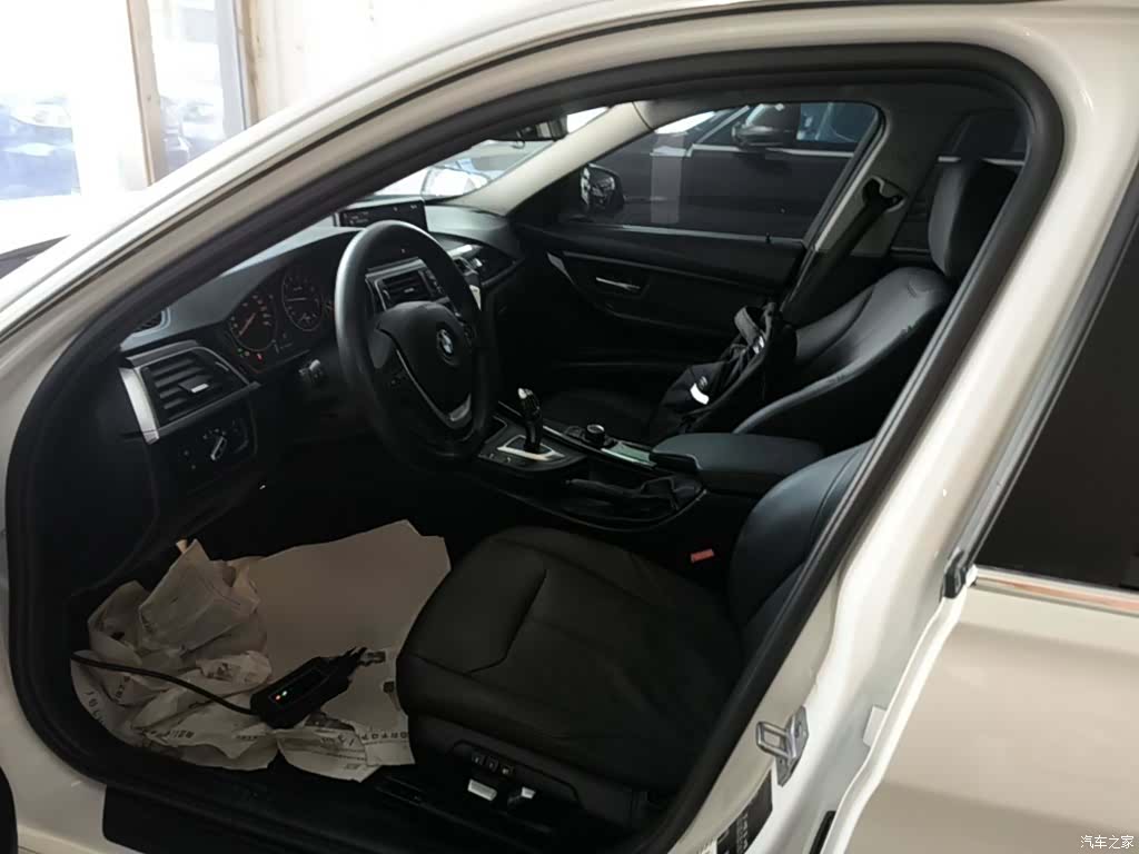 BMW 3 Series, 2016 11