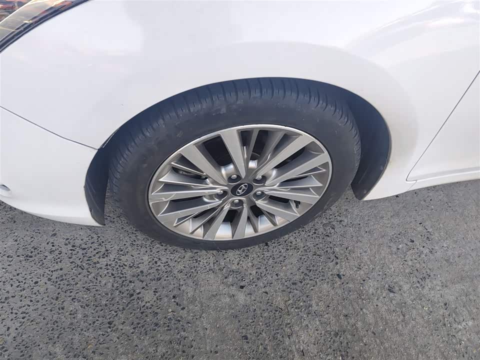 Hyundai Name picture