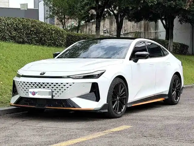 Changan UNI-V 2025 — купить из Китая под заказ