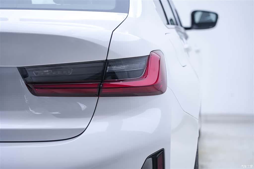 BMW 3 Series, 2023 10