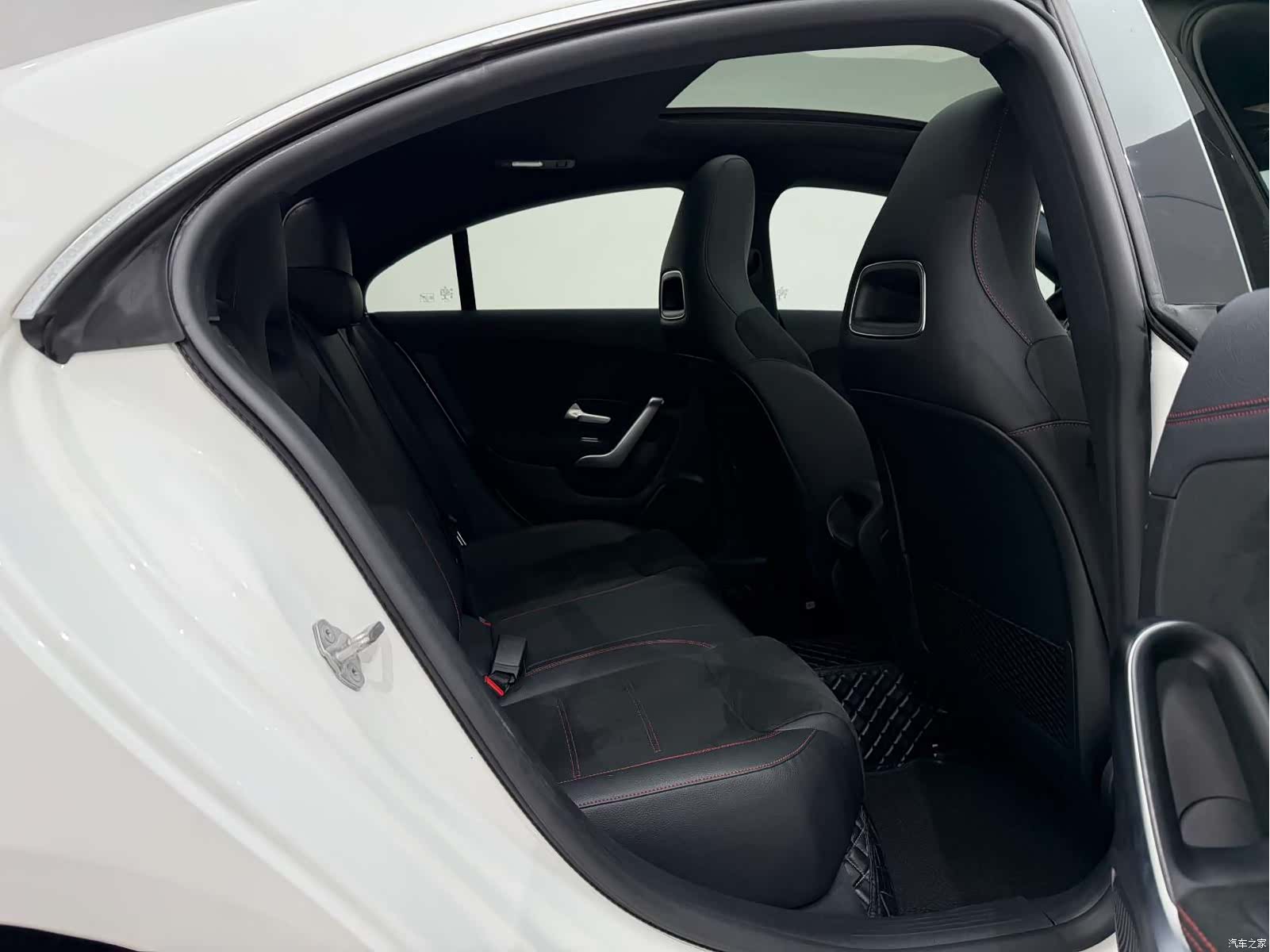 Mercedes-Benz CLA, 2020 16