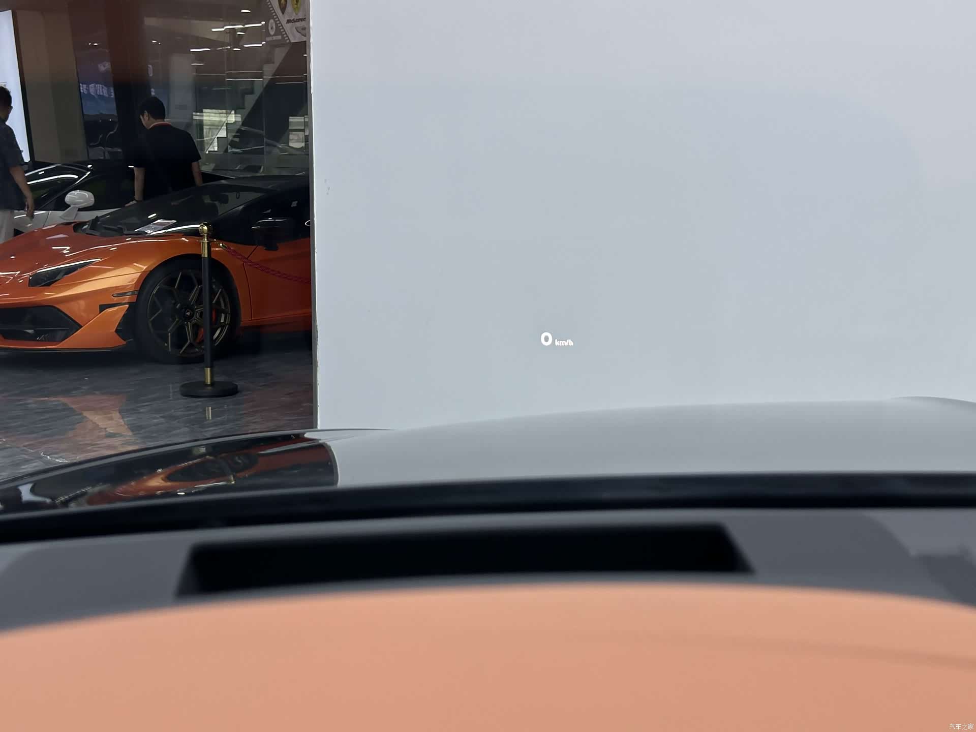 Bentley Bentayga, 2022 20