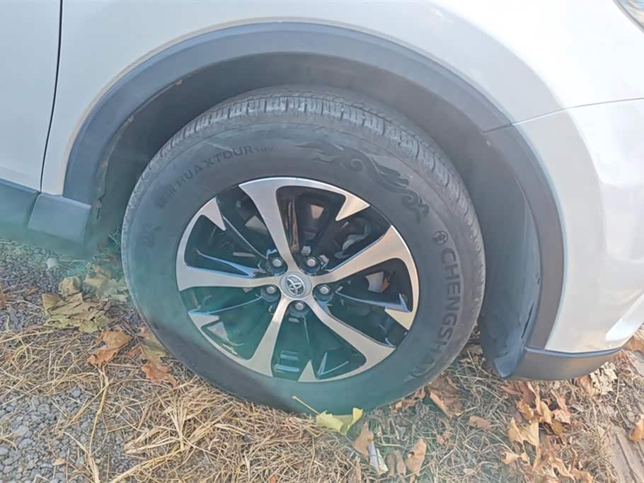 Toyota RAV4 Rongfang