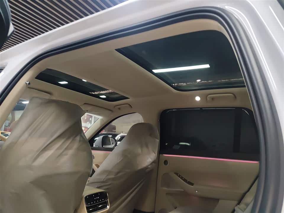 AITO Ask the world M7