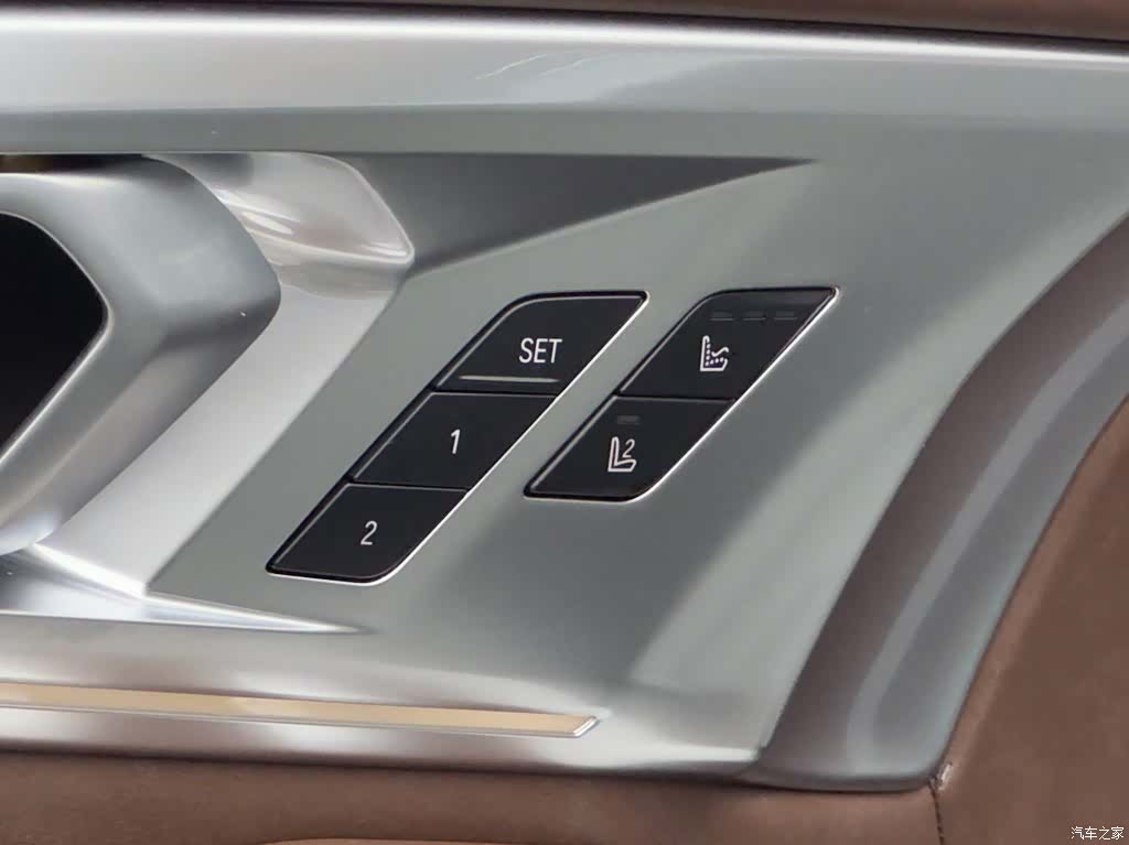 BMW XM, 2023 18
