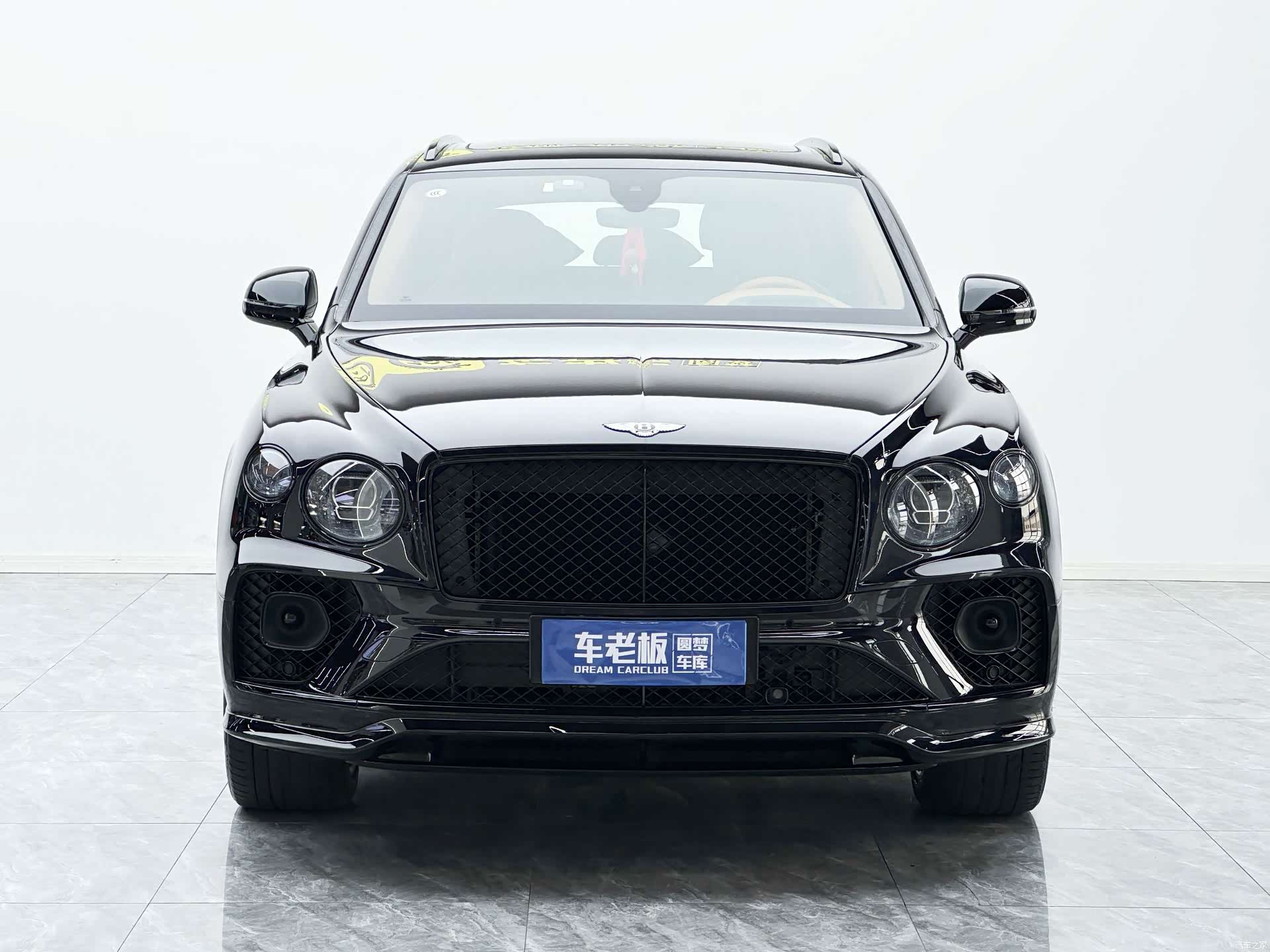 Bentley Bentayga, 2022 2
