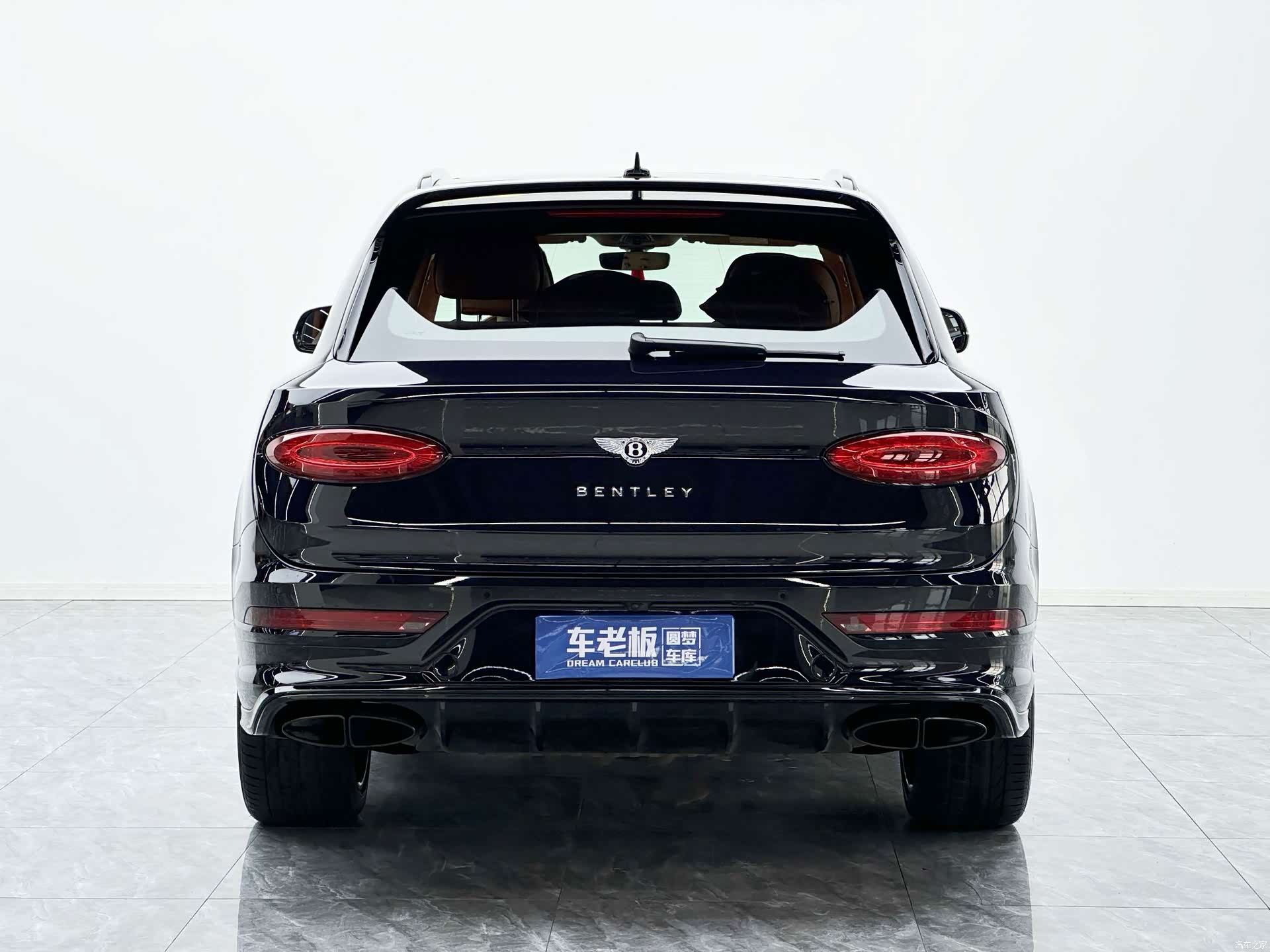 Bentley Bentayga, 2022 все фото