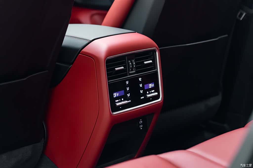 Porsche Cayenne, 2022 12
