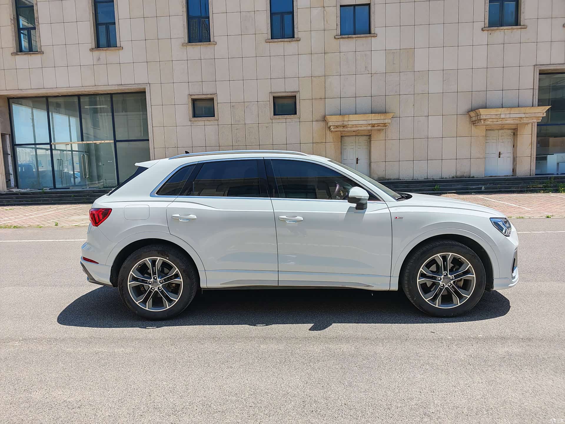 Audi Q3, 2020 4