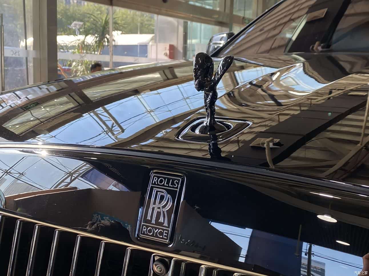 Rolls-Royce Ghost, 2025 20