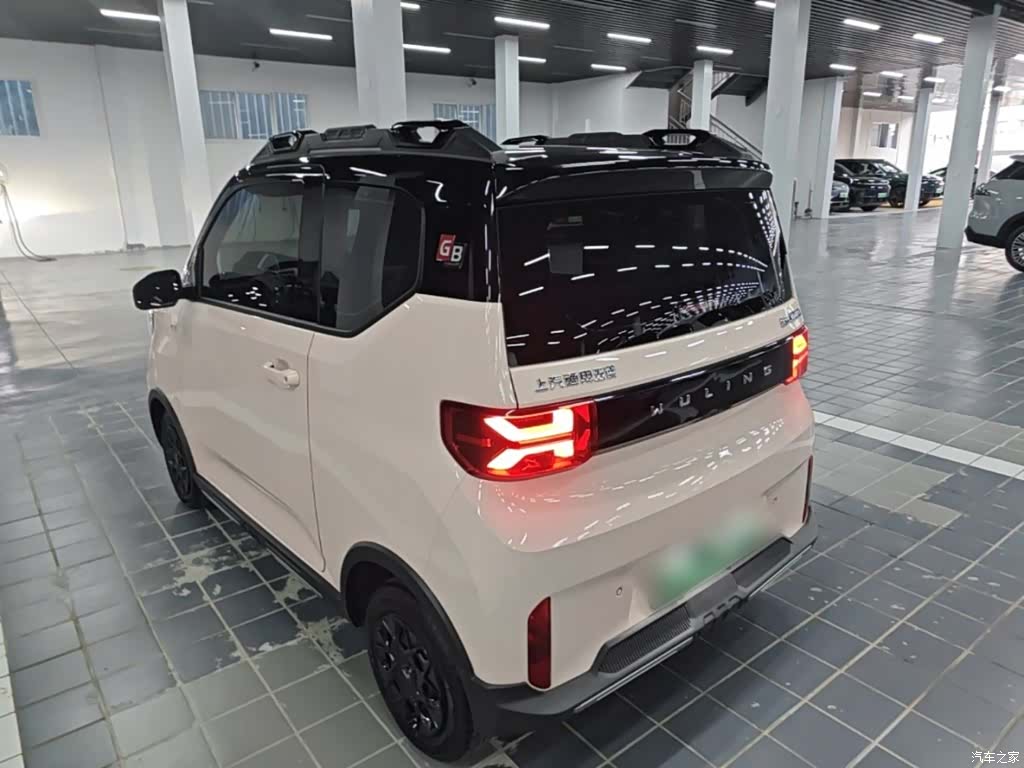 Wuling MINIEV, 2023 все фото