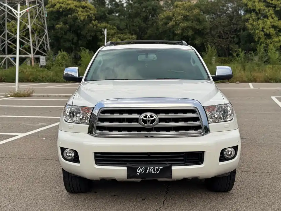 Toyota Sequoia