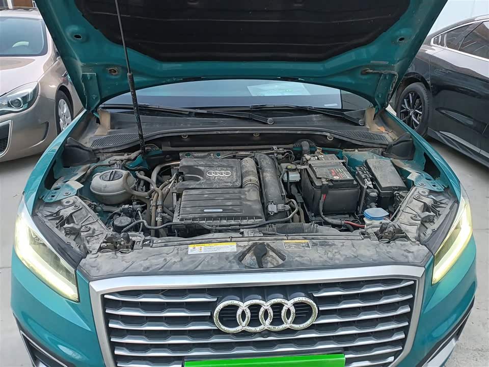 Audi Q2L
