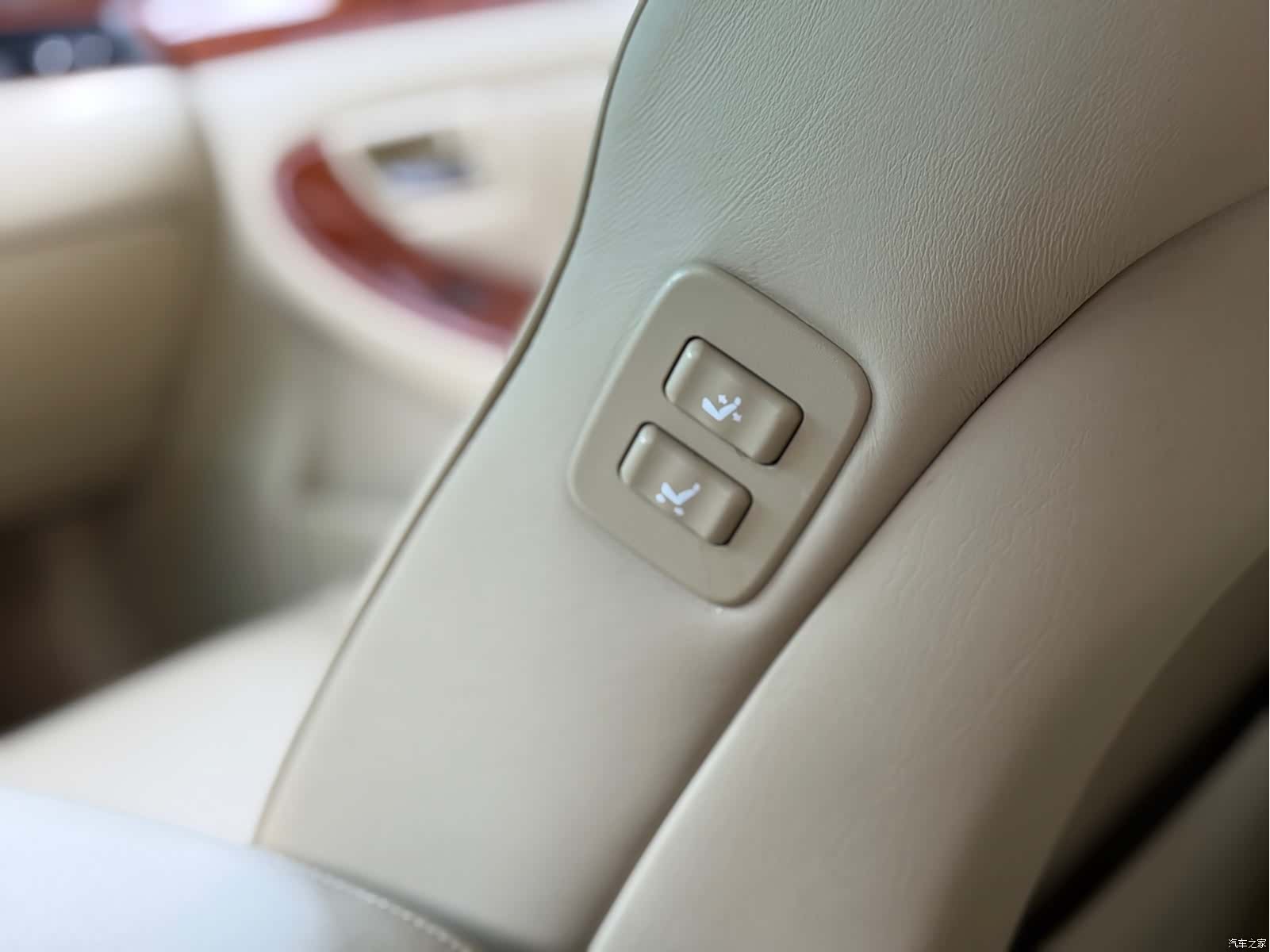 Toyota Crown, 2009 25