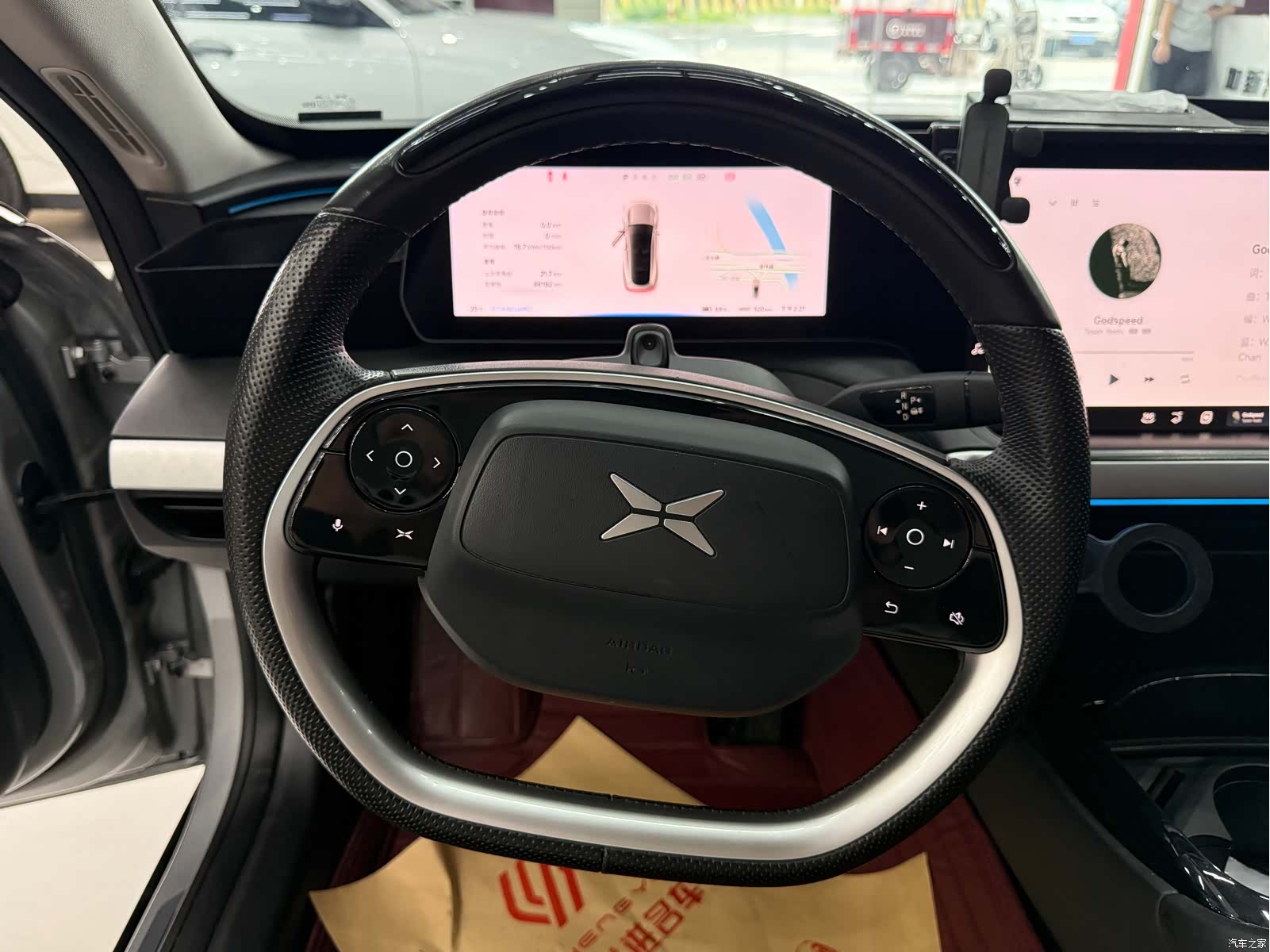 Xpeng P7, 2021 13