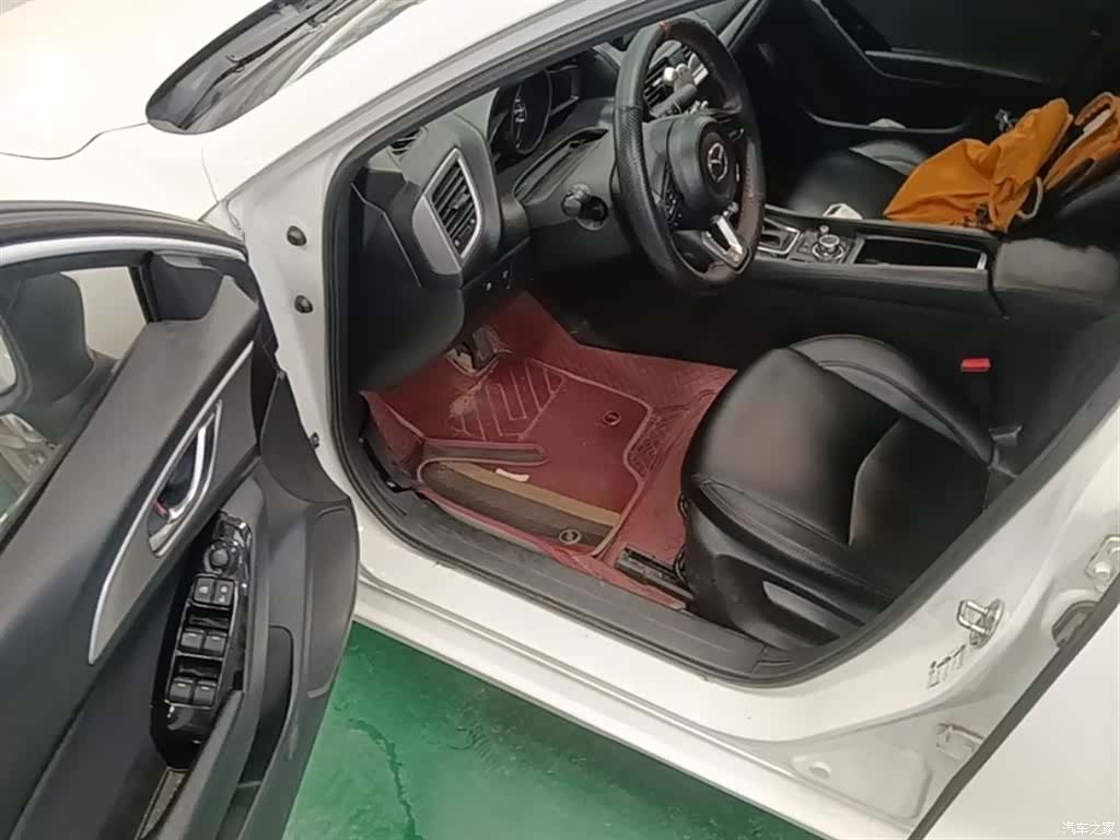 Mazda Mazda3, 2018 16