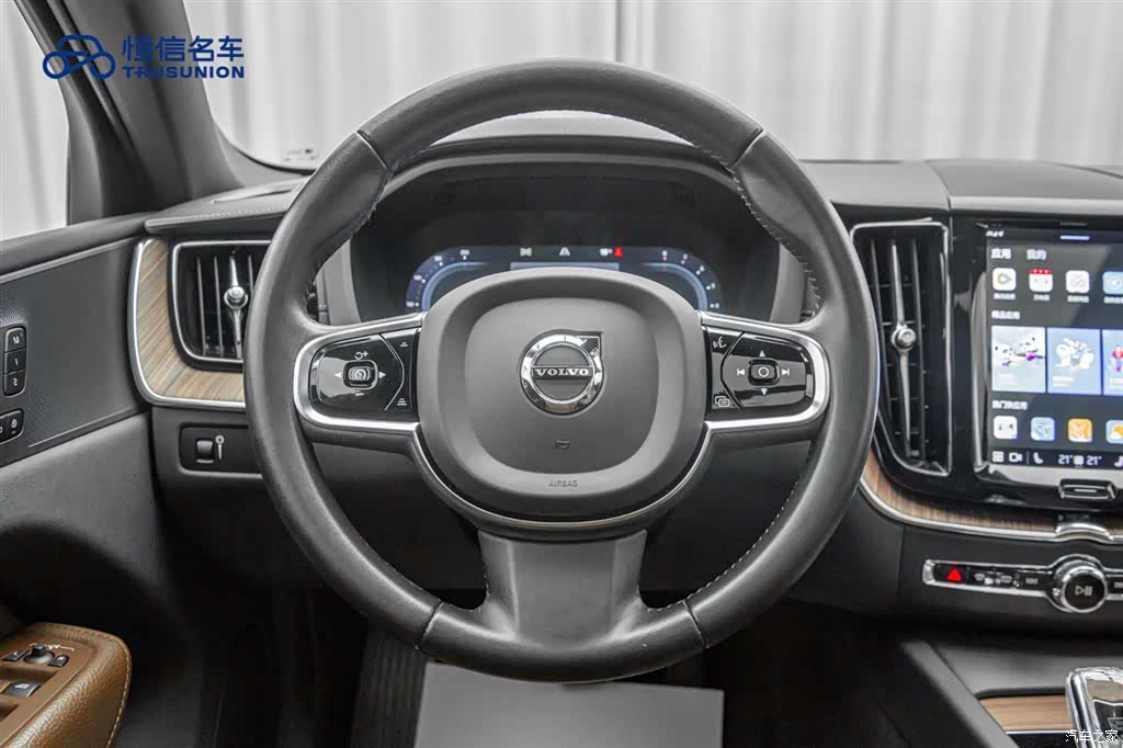 Volvo XC60, 2022 17