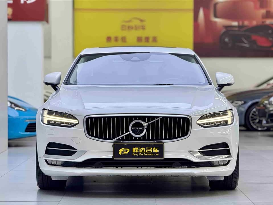 Volvo S90