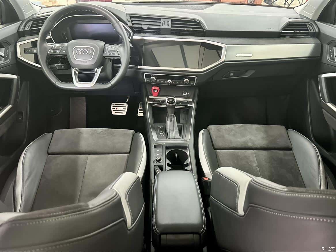 Audi Q3, 2022 11