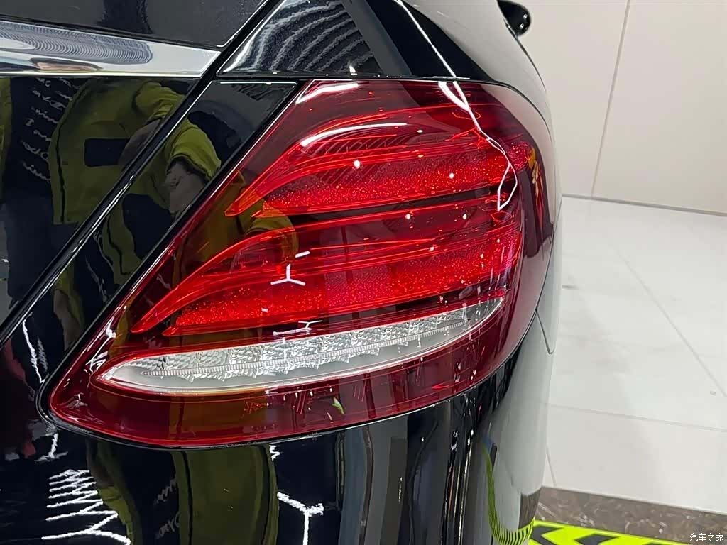Mercedes-Benz E-Class, 2019 14