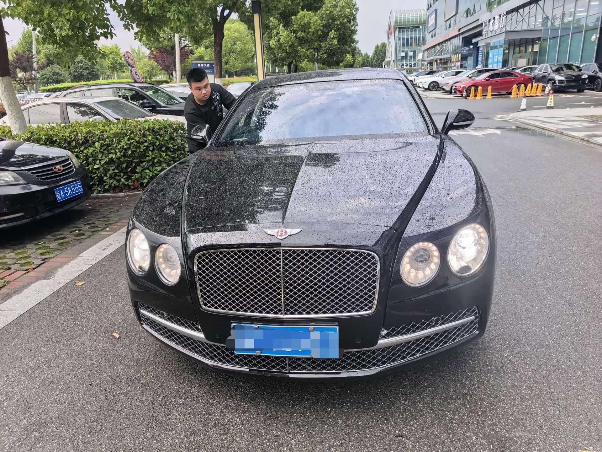 Bentley Flying Spur, 2015 9