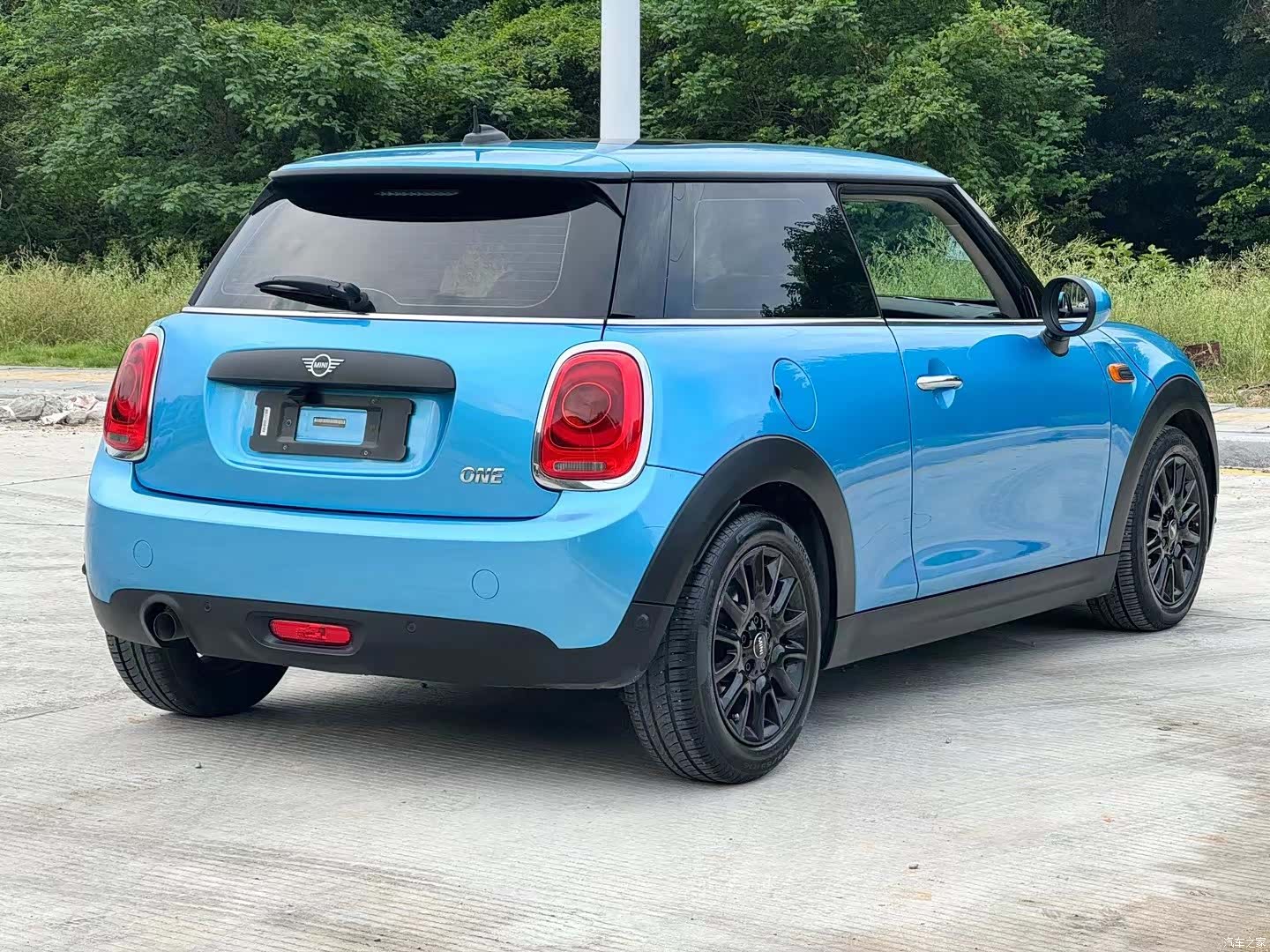 Mini ONE, 2019 9