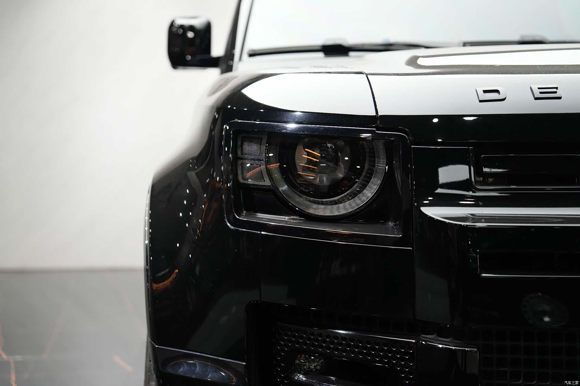 Land Rover Defender, 2021 9