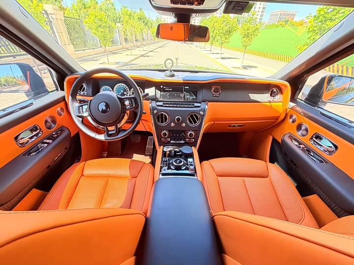 Rolls Royce Cullinan, 2022 года фото 8