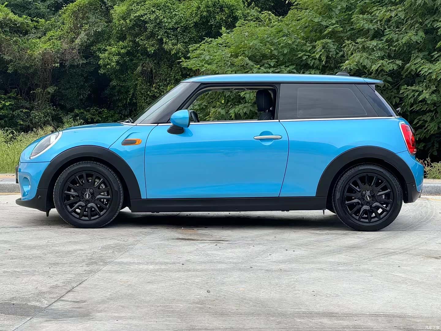 Mini ONE, 2019 8