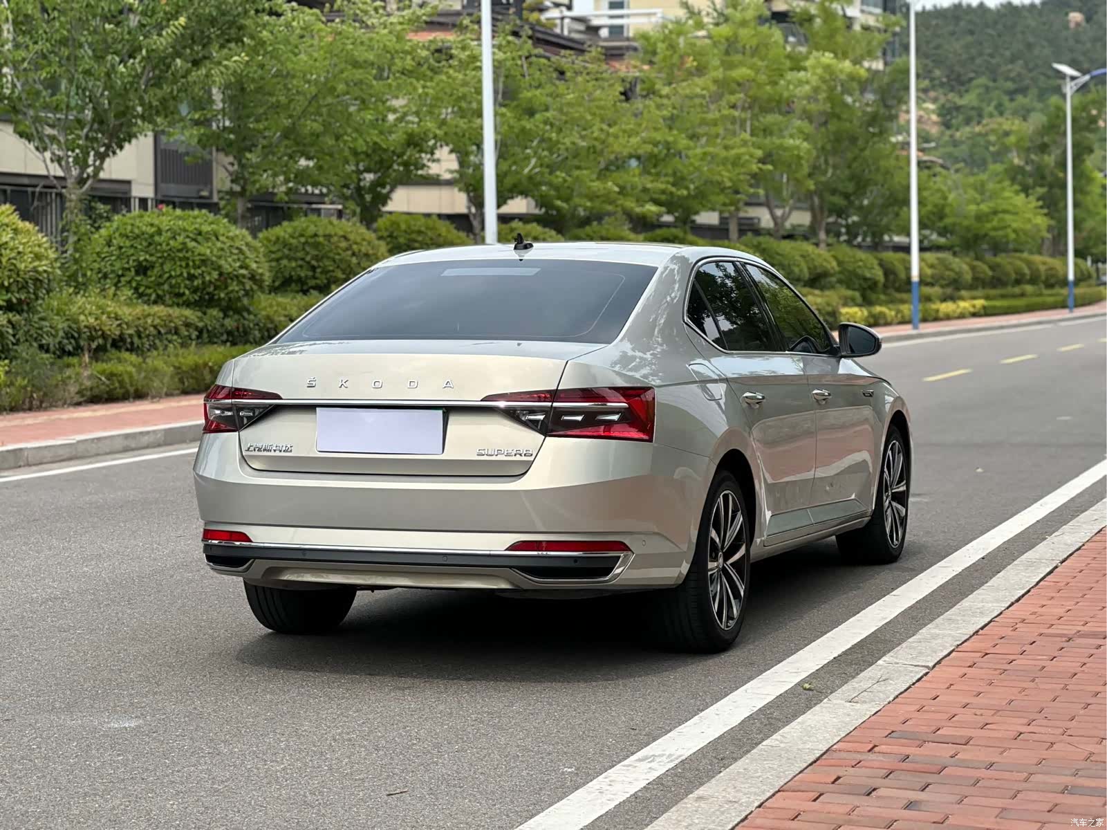 Skoda Superb, 2023 7