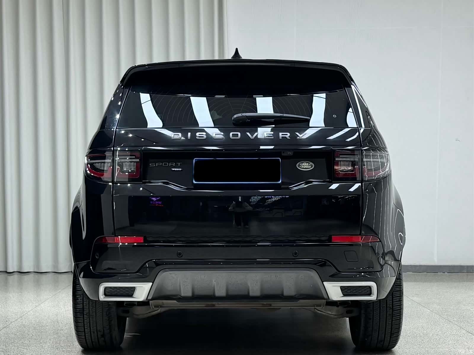 Land Rover Discovery, 2022 все фото