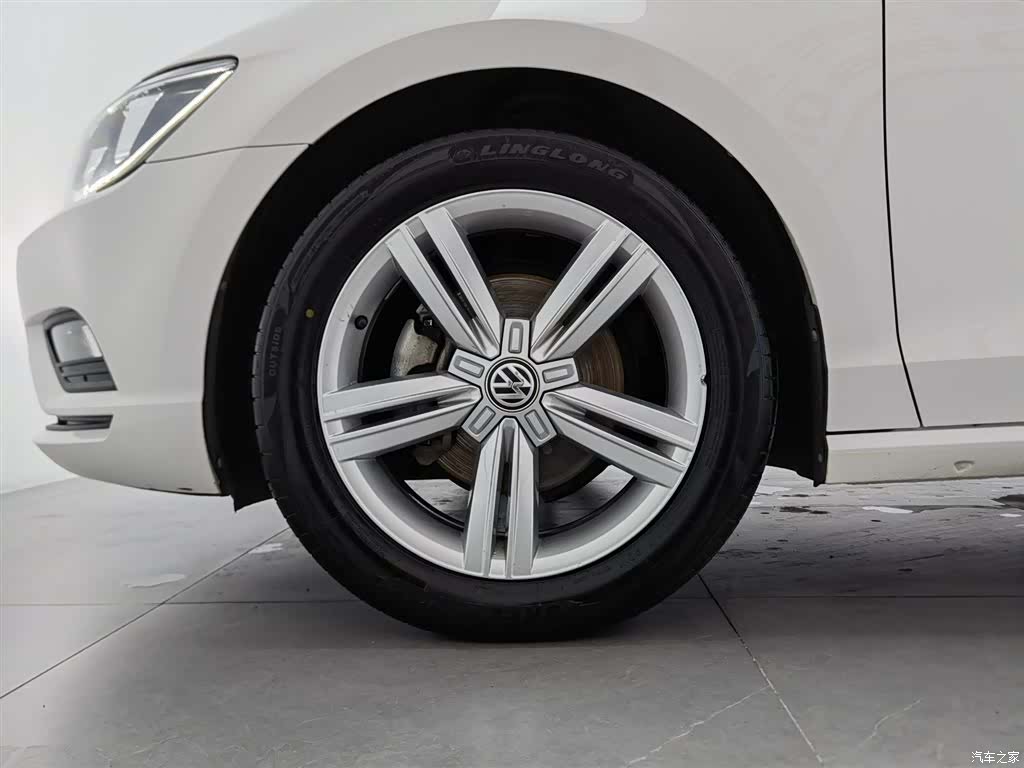 Volkswagen Lamando, 2017 17