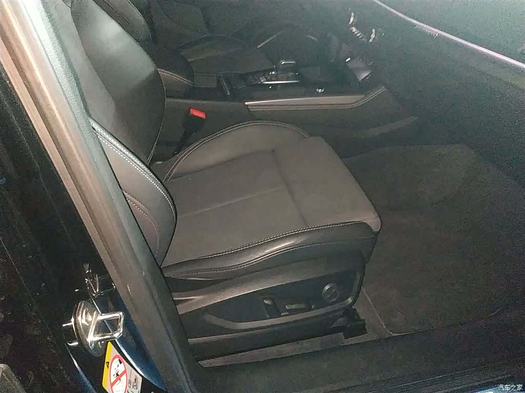 Audi Q5L, 2022 25