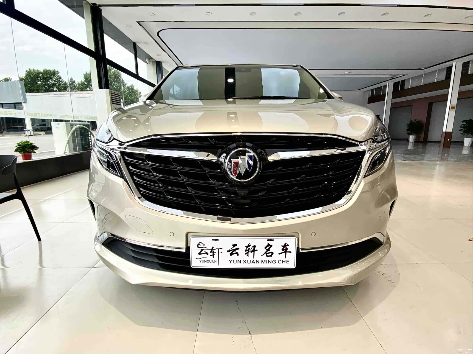Buick GL8, 2020 3