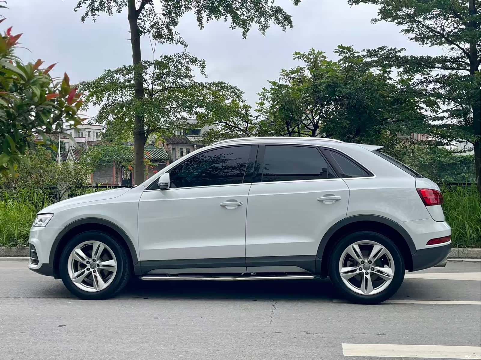Audi Q3, 2019 9