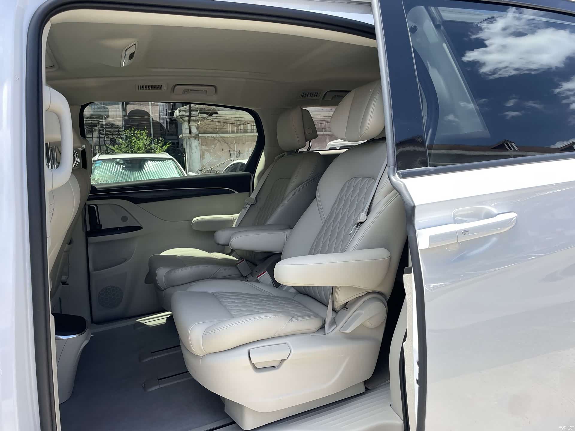 Buick GL8, 2022 11