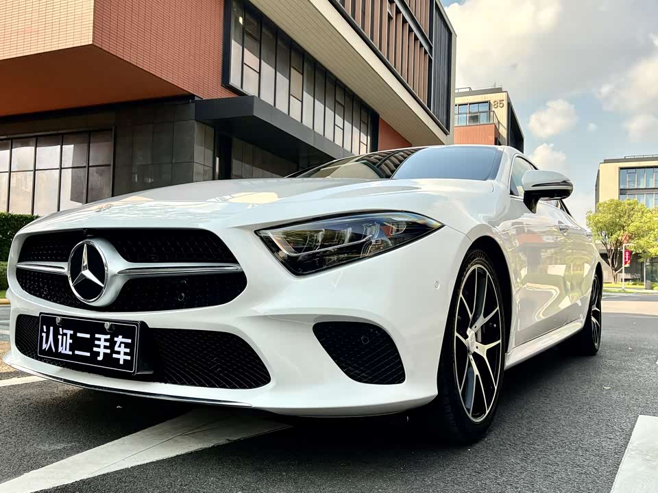 Mercedes-Benz CLS