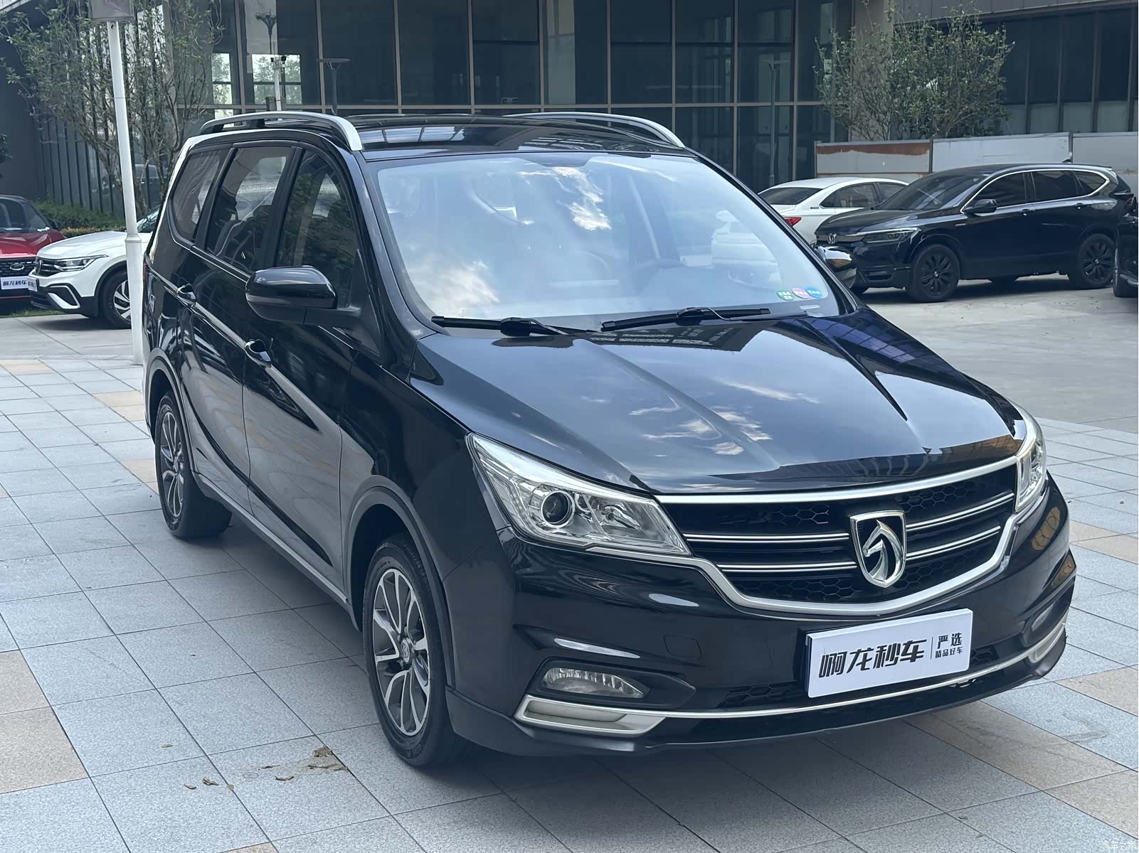 Wuling 730, 2019 4