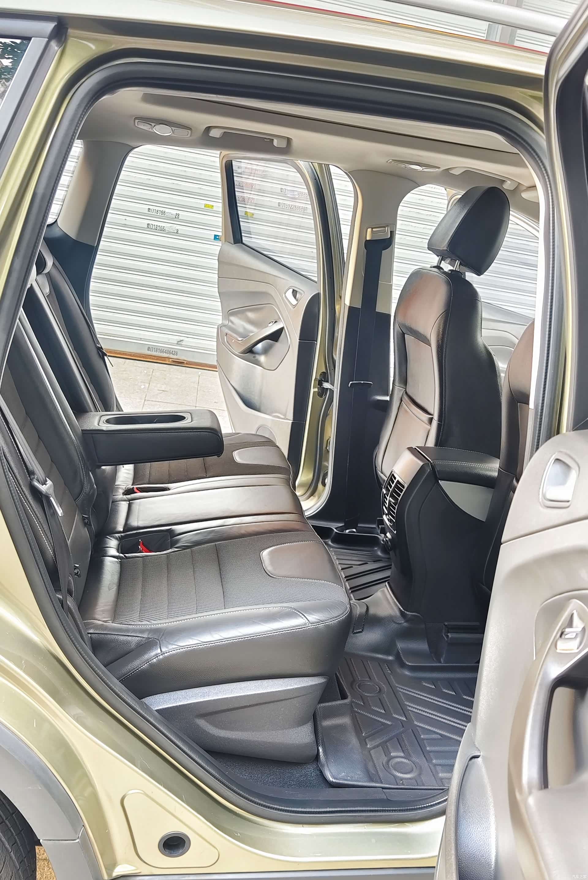 Ford Kuga, 2016 9