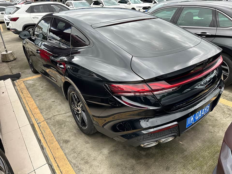 MG MG7