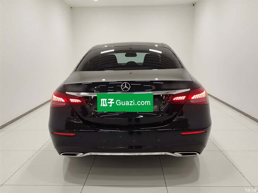 Mercedes-Benz E-Class, 2023 4