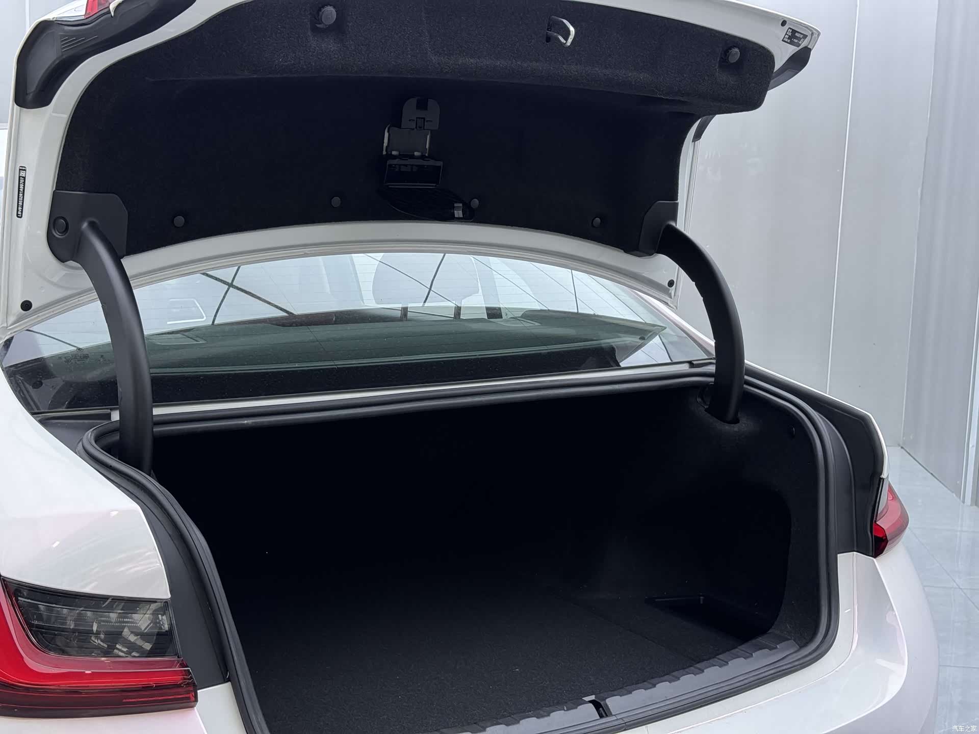 BMW i3, 2024 26