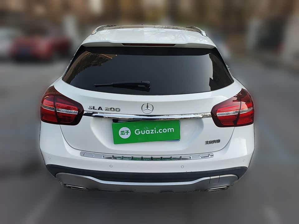 Mercedes-Benz GLA
