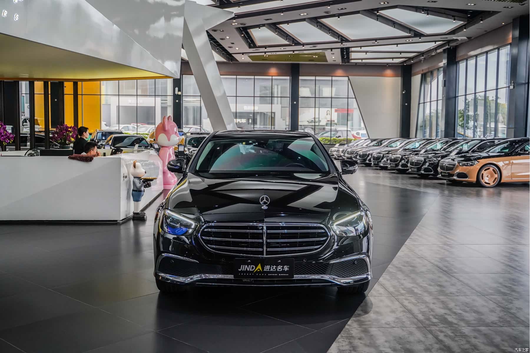 Mercedes-Benz E-Class, 2023 11