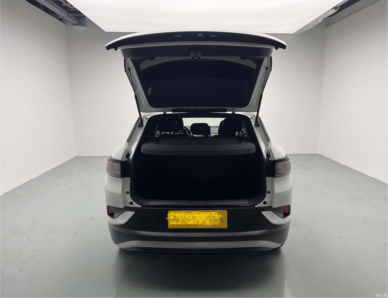 Volkswagen ID.4, 2025 10