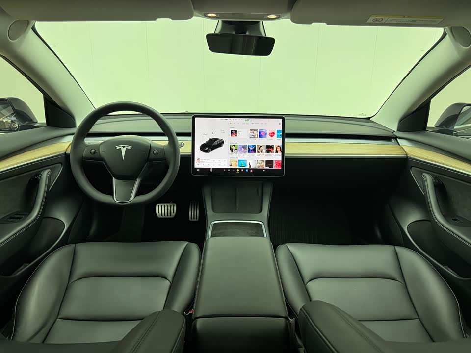 Tesla Model 3 Tesla Model 3